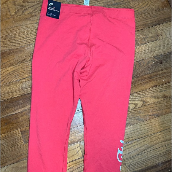 Nike Set - Picture 3 of 7